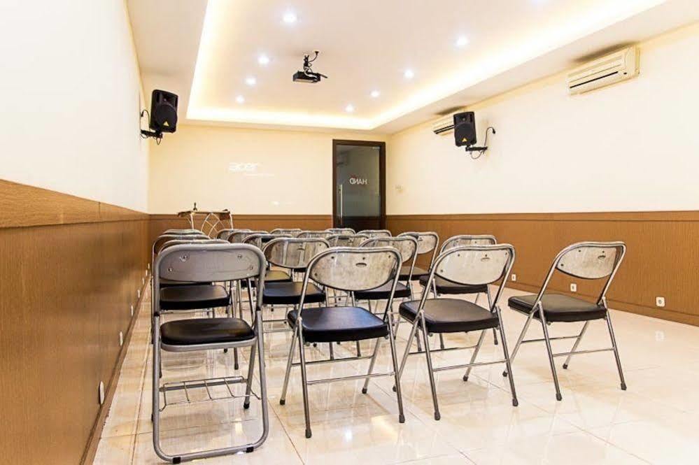 Oyo 277 Rukotel Near Rsu Adi Husada Undaan Kota Surabaja Zewnętrze zdjęcie