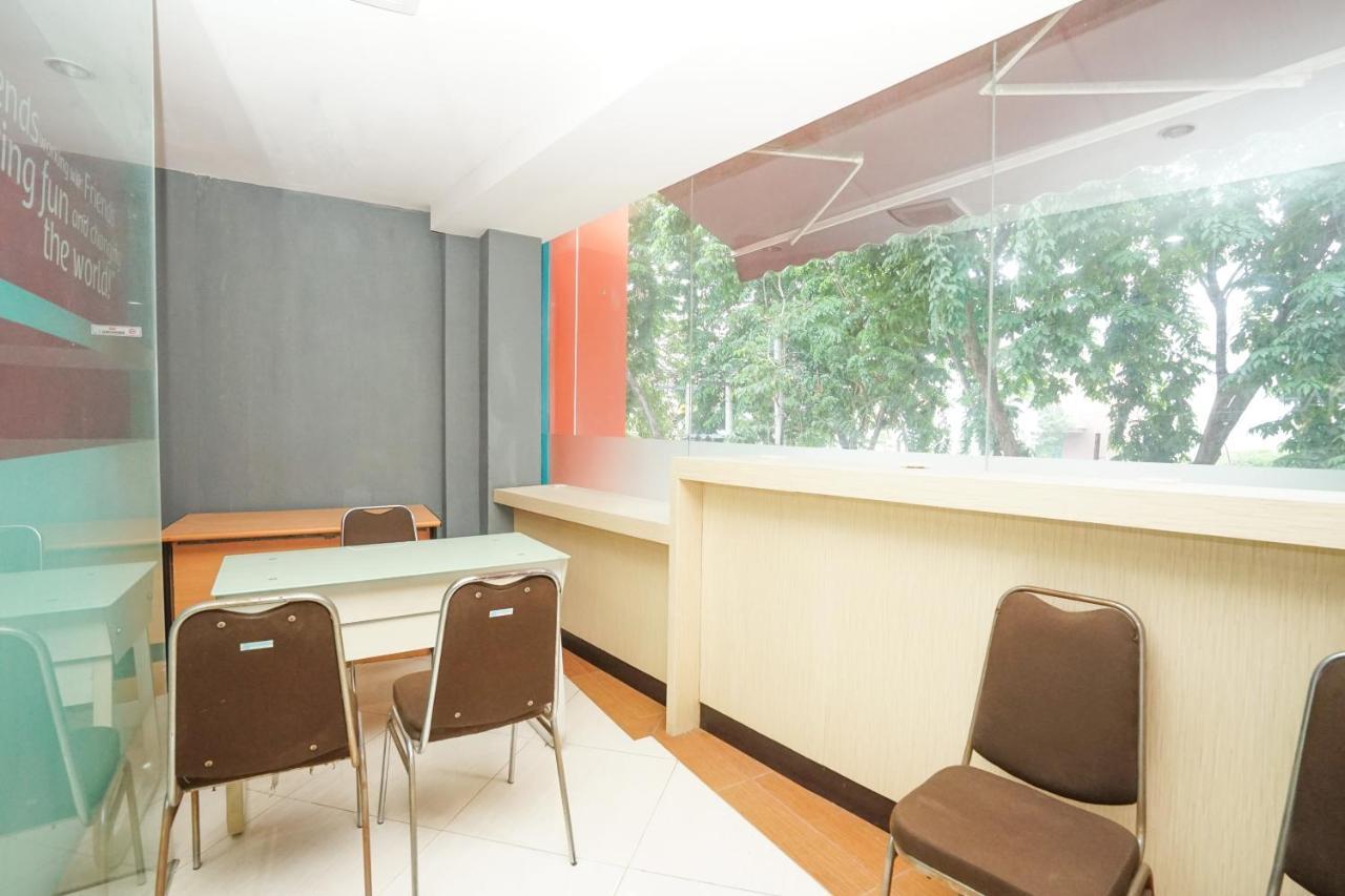 Oyo 277 Rukotel Near Rsu Adi Husada Undaan Kota Surabaja Zewnętrze zdjęcie